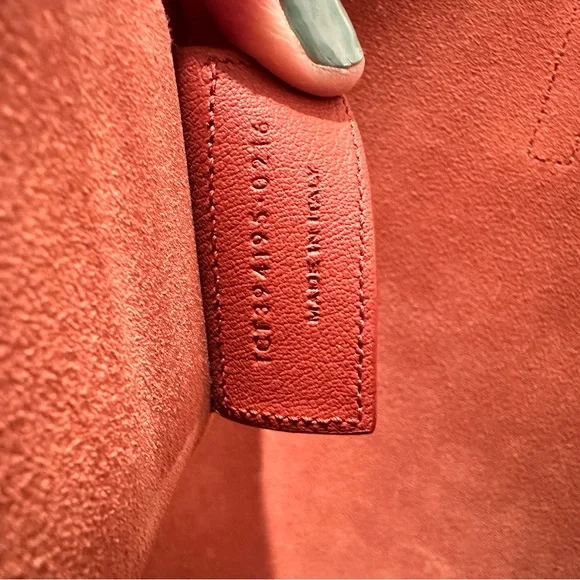 Saint Laurent East/West Shopping Tote - Picture 6 of 10